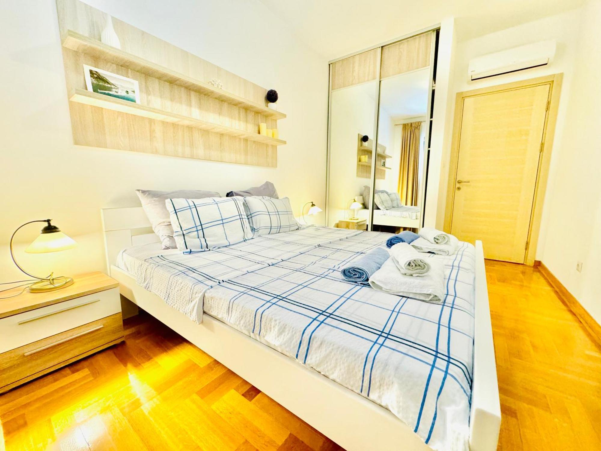 Lavender Bay Apartment C21 Morinj Bagian luar foto