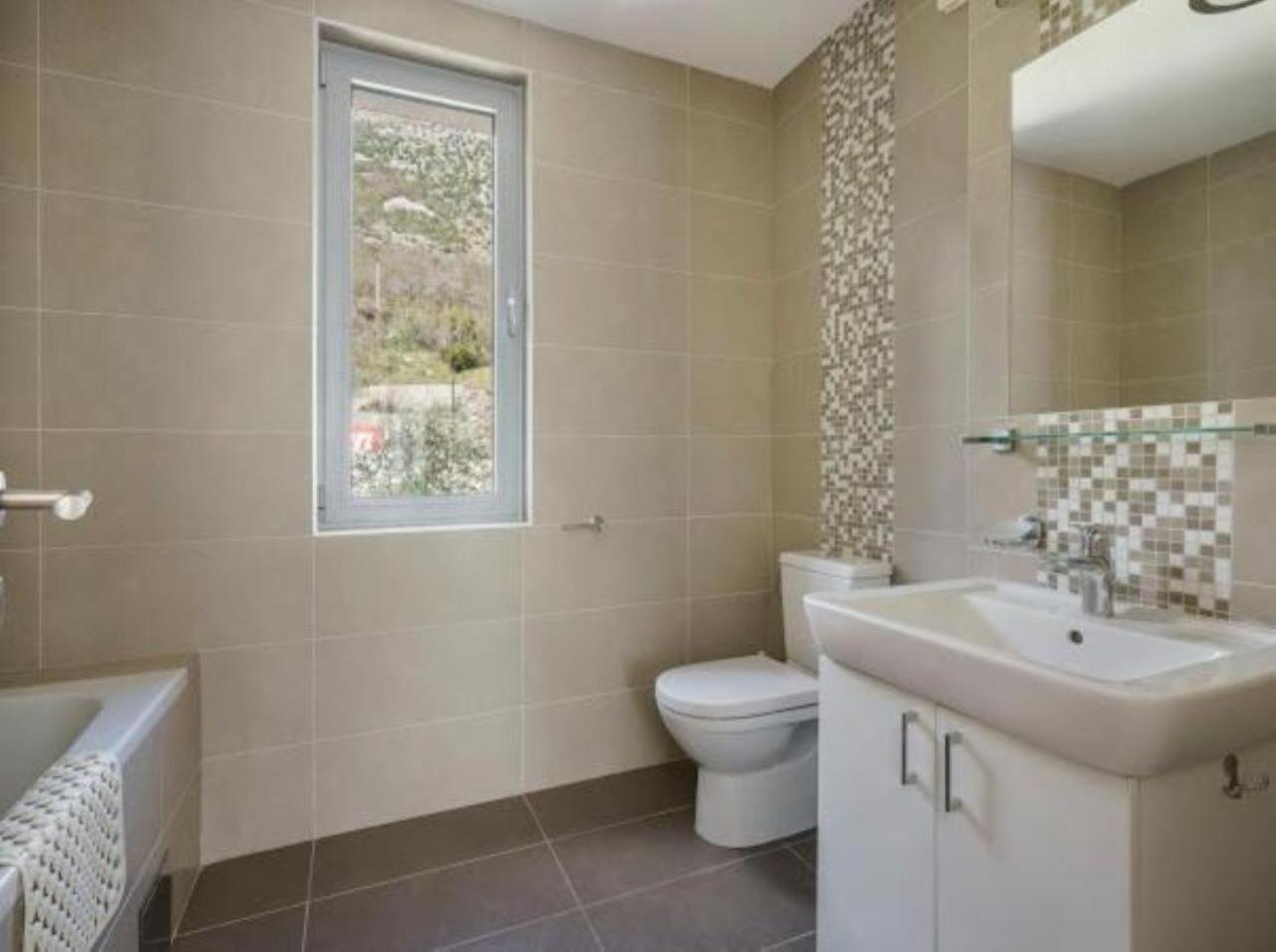 Lavender Bay Apartment C21 Morinj Bagian luar foto